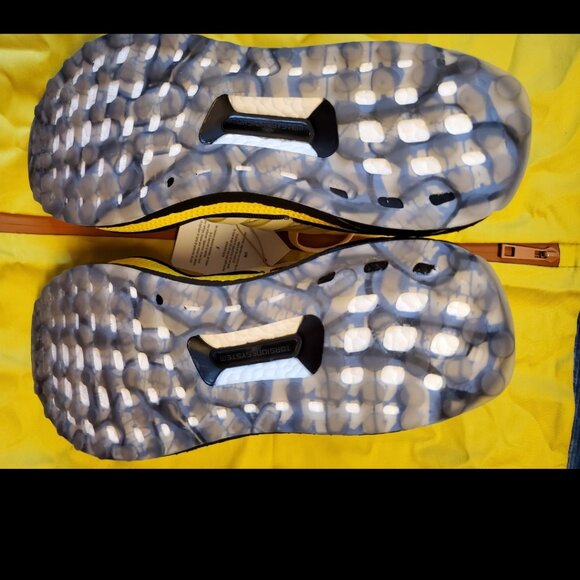 Adidas Ultraboost 1.0 Ultra Boost X FORTNITE Peely Mens 8 Yellow Sneakers NEW main image 5